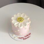 White daisy minimalist cake Sweet Bakeistan Karachi.
