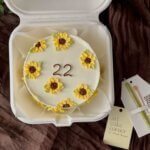 Sunflower bento by Sweet Bakeistan Karachi.