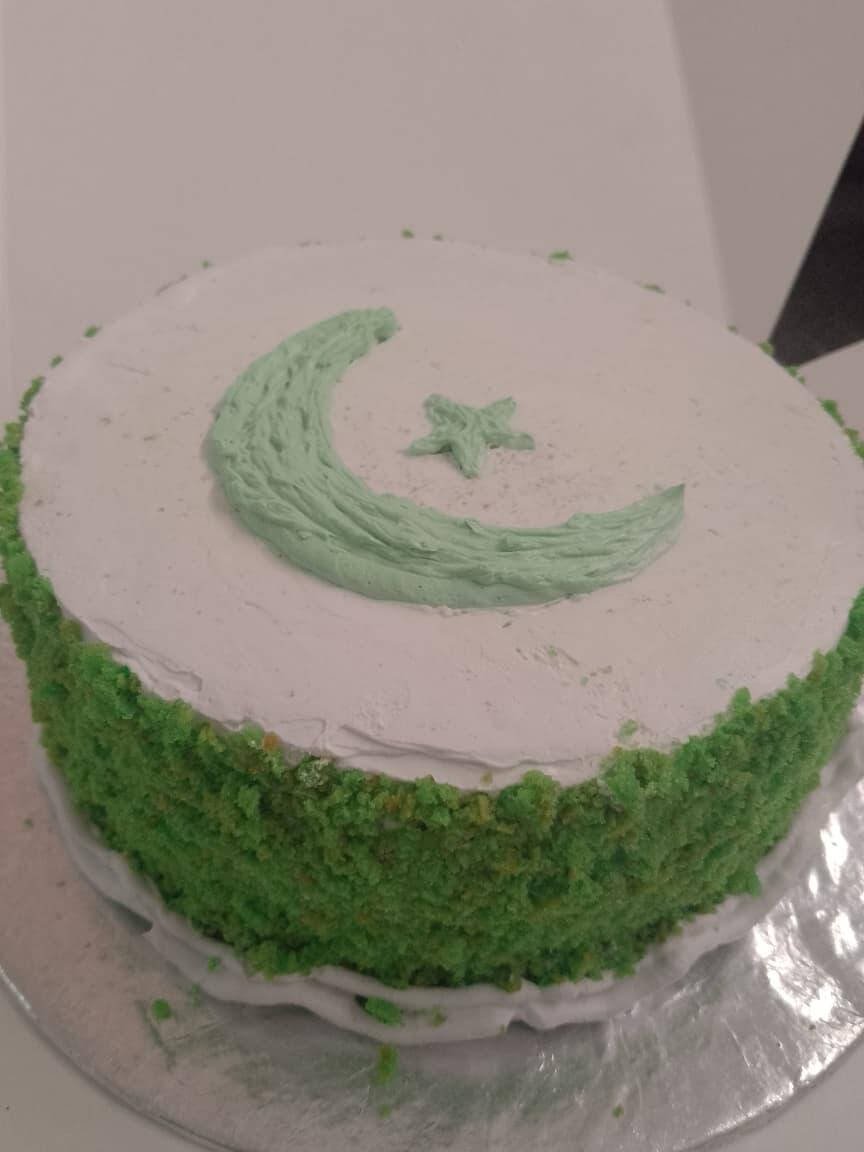 korean minimalist cake karachi